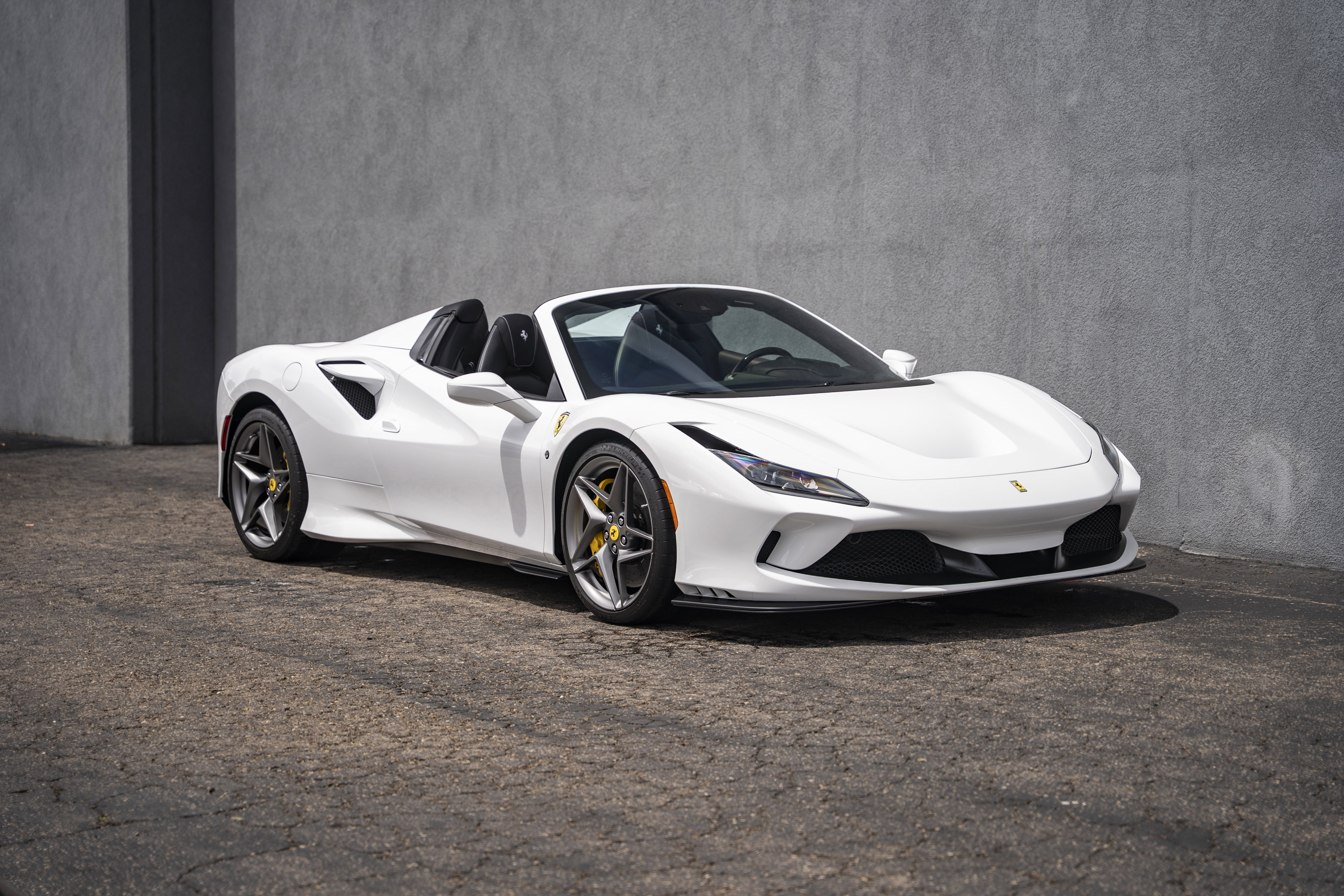 Used 2021 Ferrari F8 Tributo RWD image 7