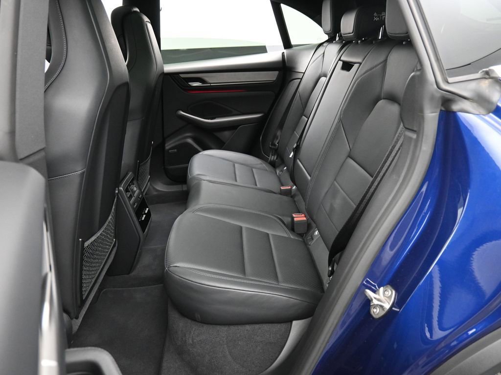 Certified 2024 Porsche Macan 4 Electric image 26