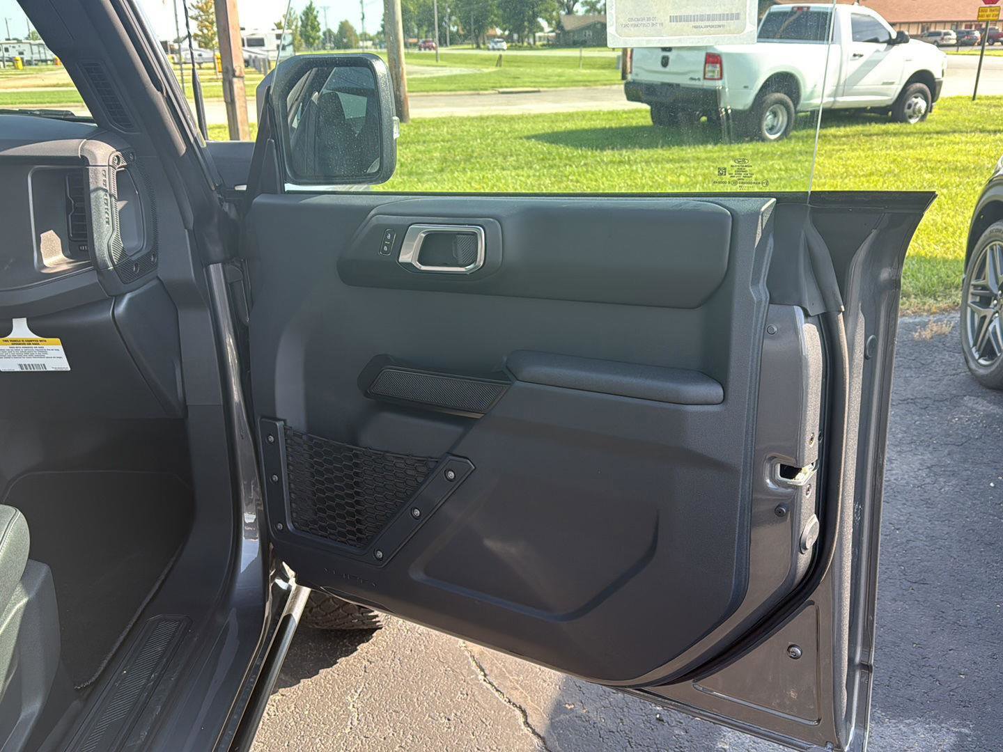 New 2025 Ford Bronco Badlands image 17