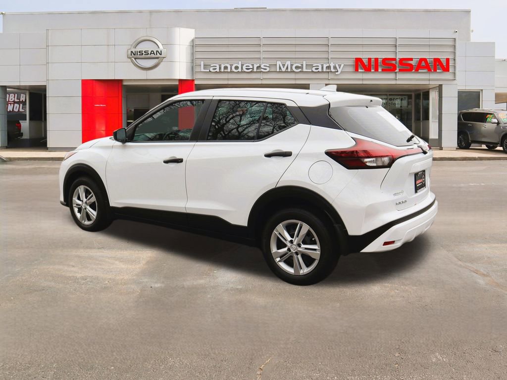 New 2025 Nissan Kicks Play S image 5
