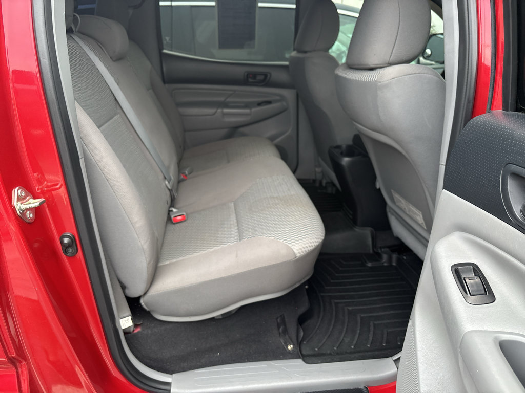 Used 2014 Toyota Tacoma PreRunner w/ SR5 Package RWD image 14