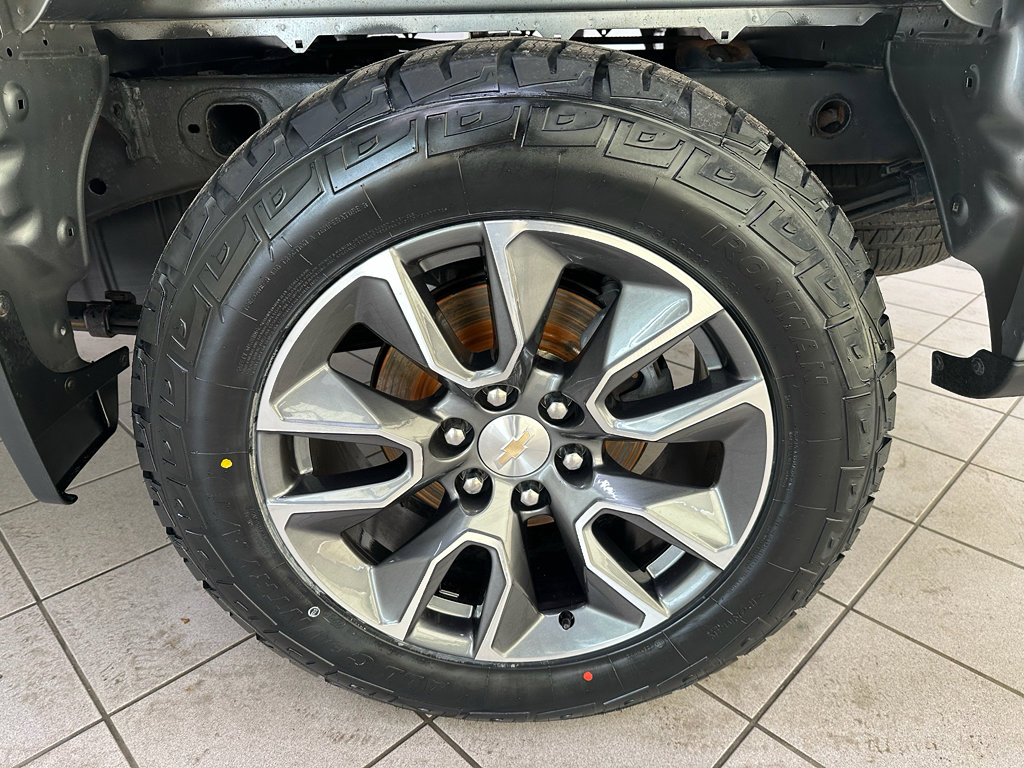 Certified 2023 Chevrolet Silverado 1500 LT AWD/4WD image 19