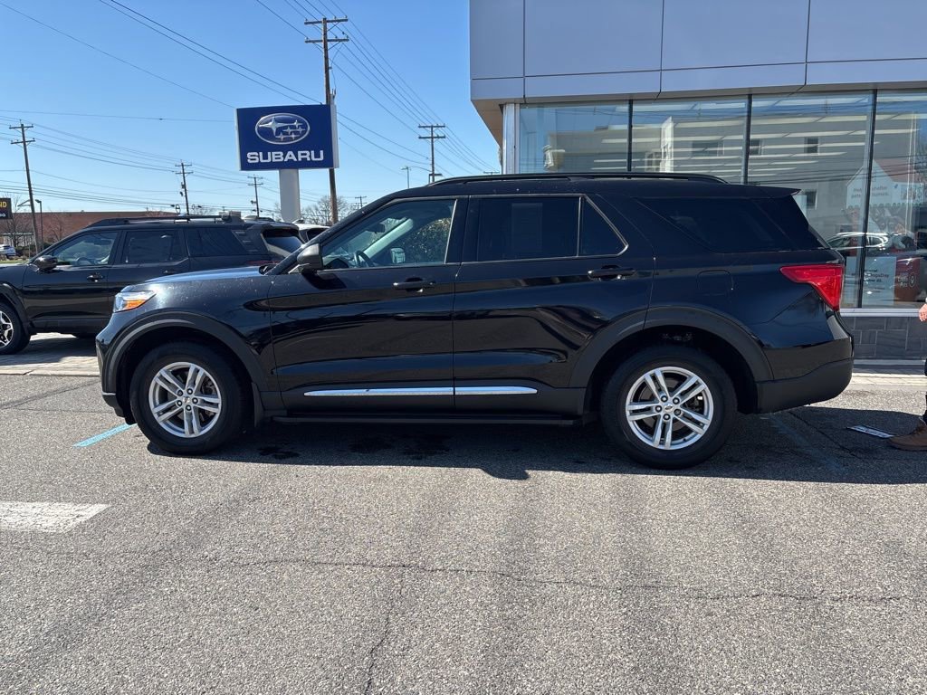 Used 2021 Ford Explorer XLT image 6