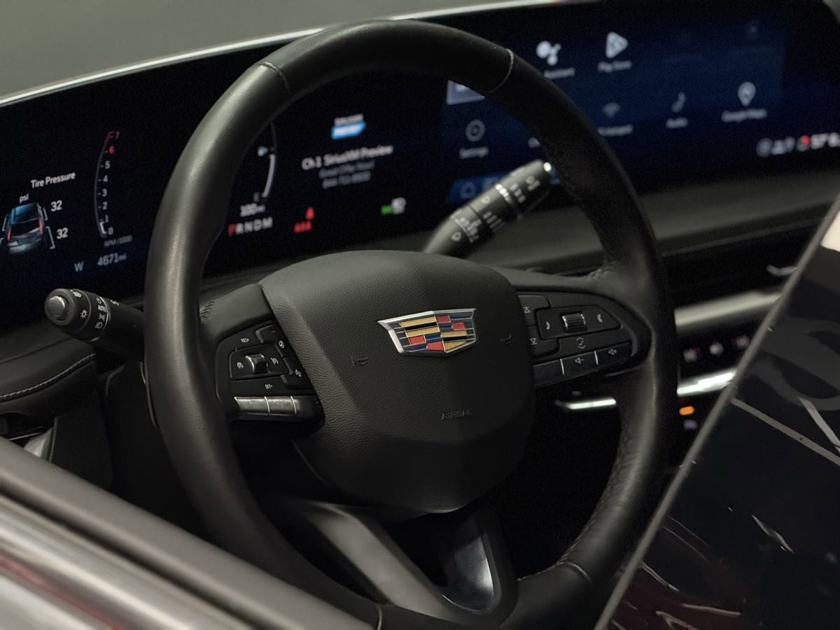 Used 2024 Cadillac XT4 Premium Luxury w/ Cold Weather Package image 22