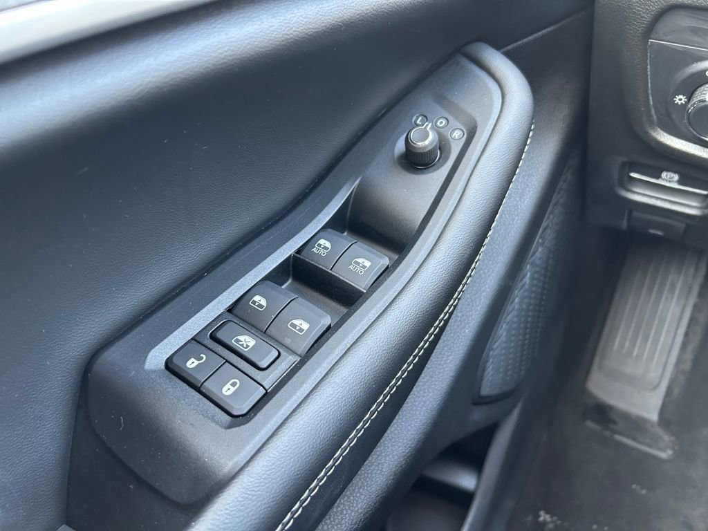 Used 2023 Jeep Grand Cherokee L Limited w/ Luxury Tech Group II image 21