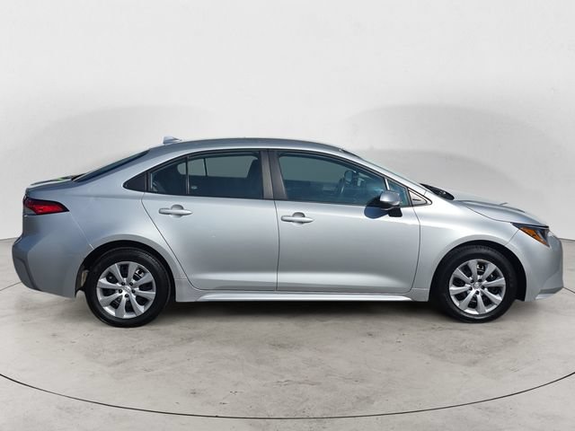 Used 2024 Toyota Corolla LE FWD image 6