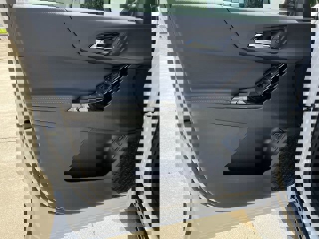 New 2026 Chevrolet Equinox LT w/ Convenience Package II image 23