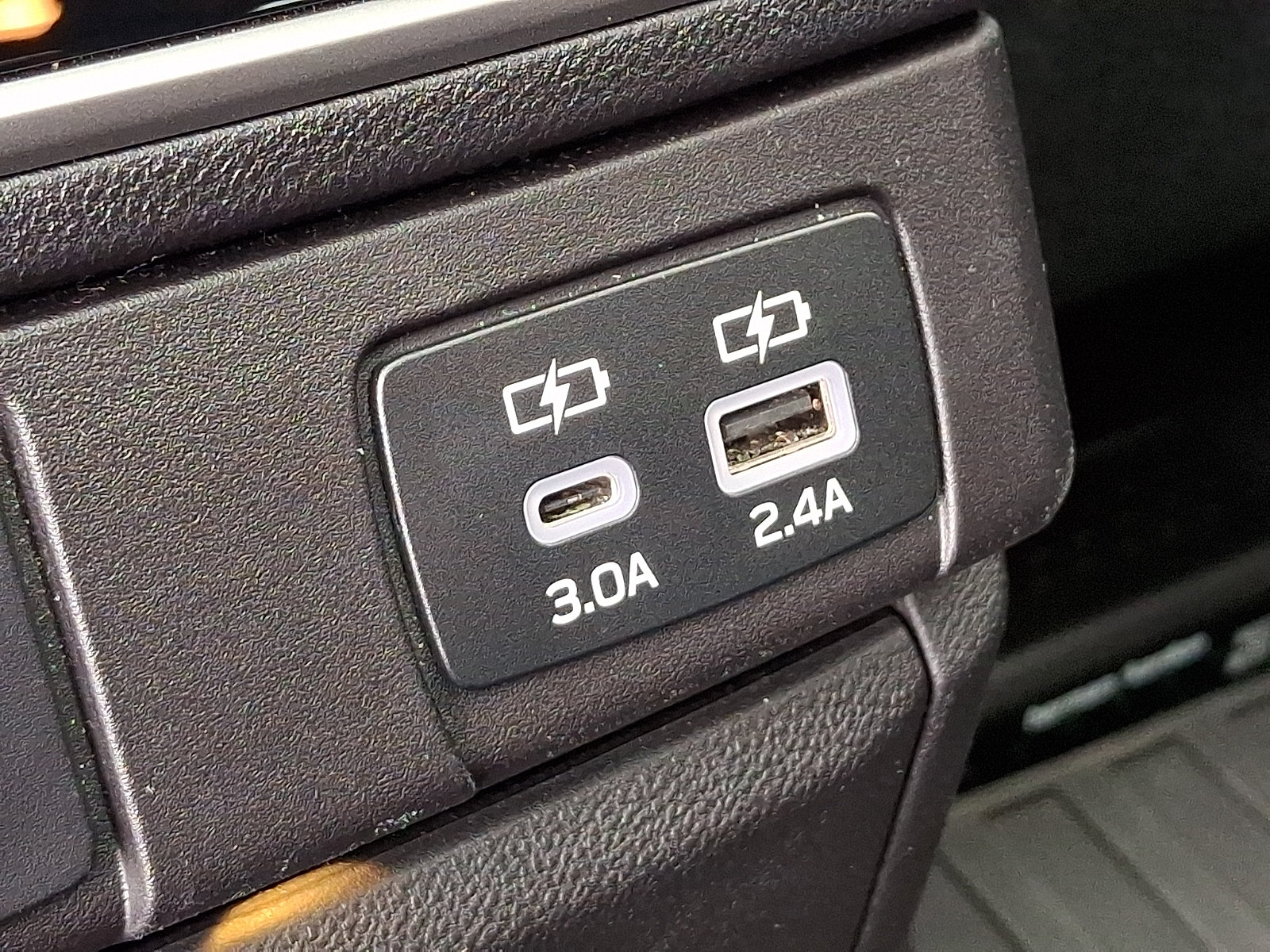Used 2023 Subaru Ascent Limited w/ Technology Package AWD/4WD image 13