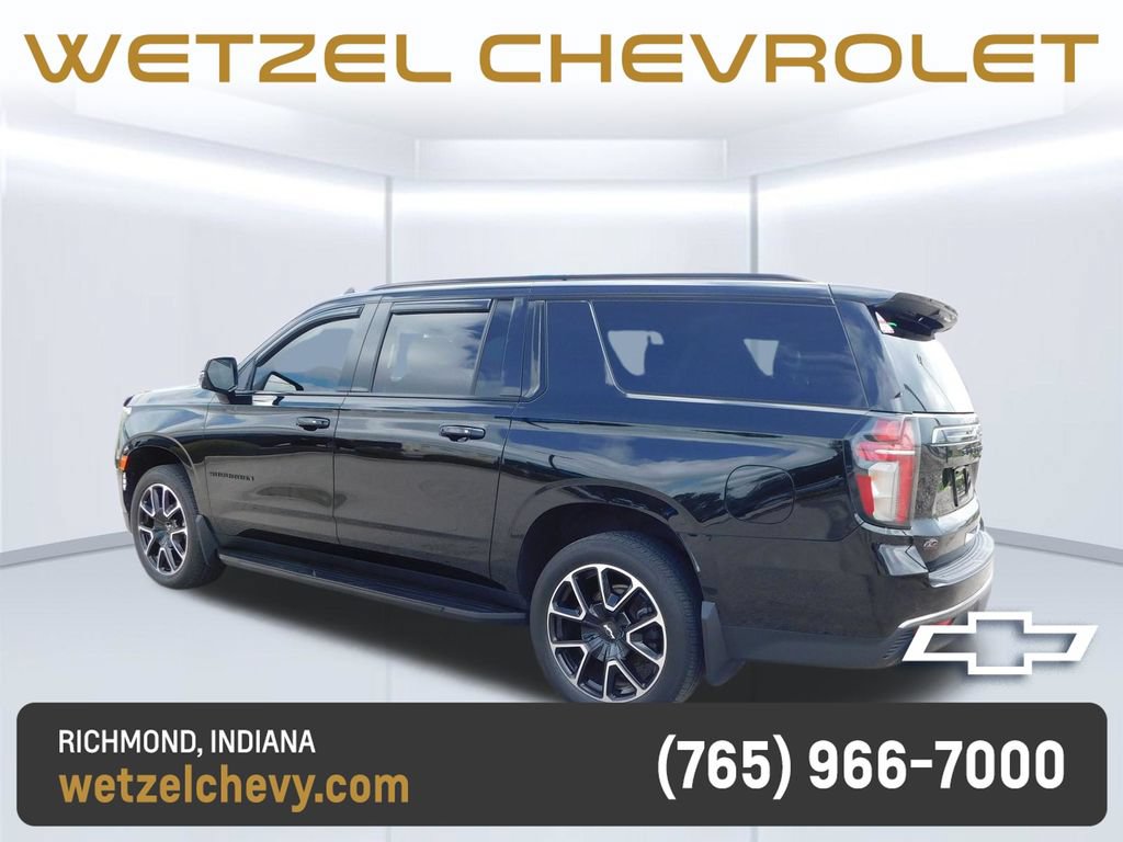Certified 2022 Chevrolet Suburban RST w/ Luxury Package AWD/4WD image 5