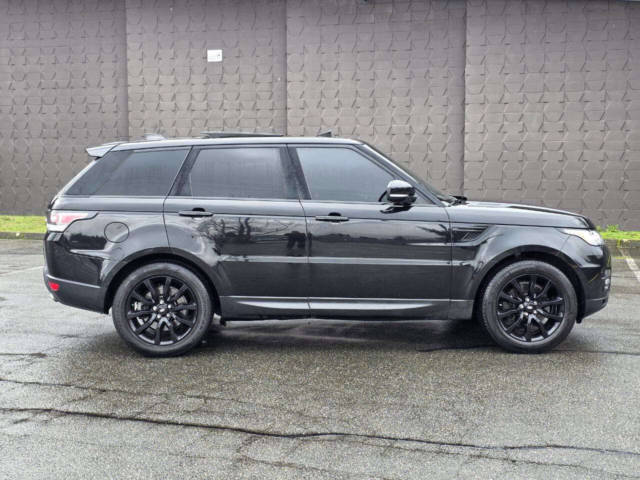 Used 2017 Land Rover Range Rover Sport HSE AWD/4WD image 4