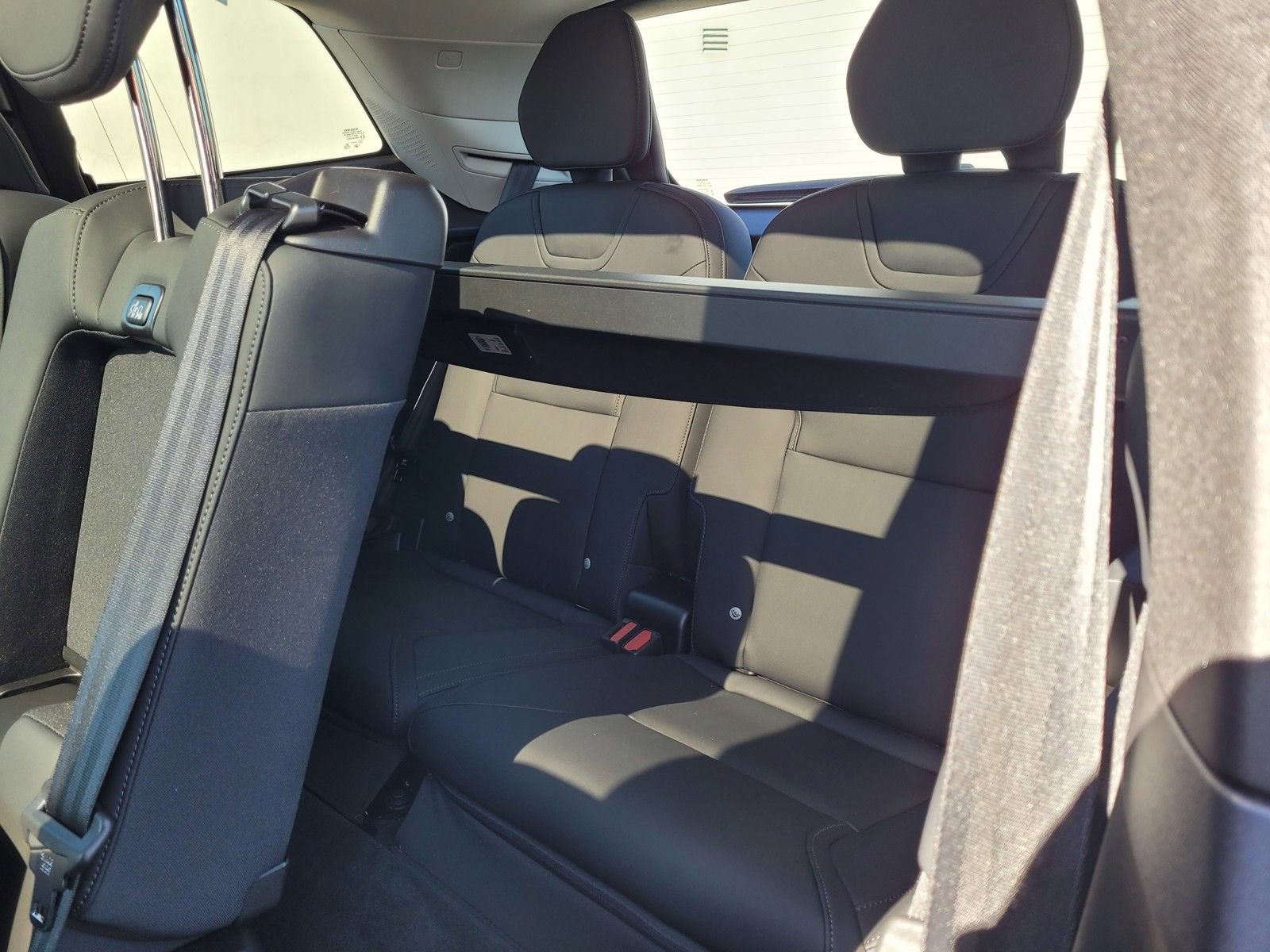 Used 2025 Volvo EX90 Ultra image 12