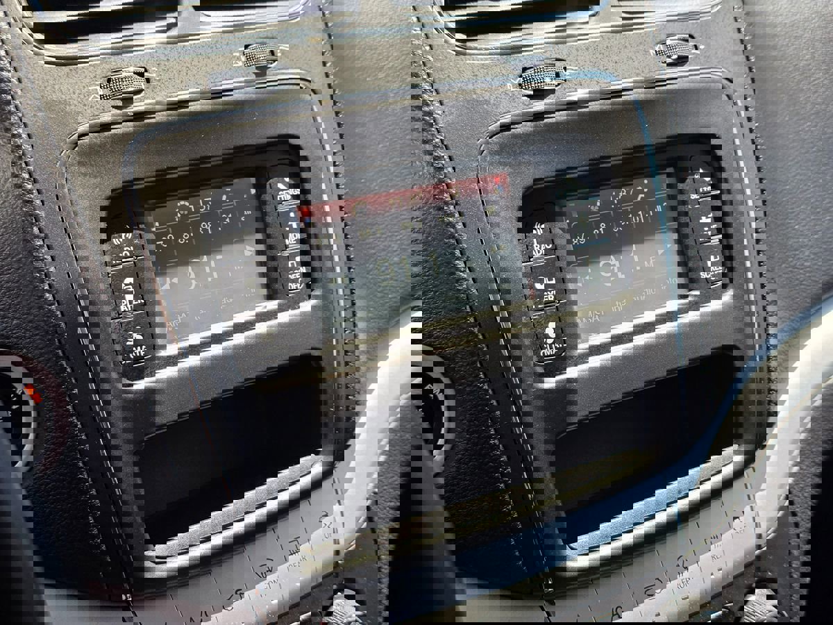 Used 2016 Dodge Journey Crossroad FWD image 33