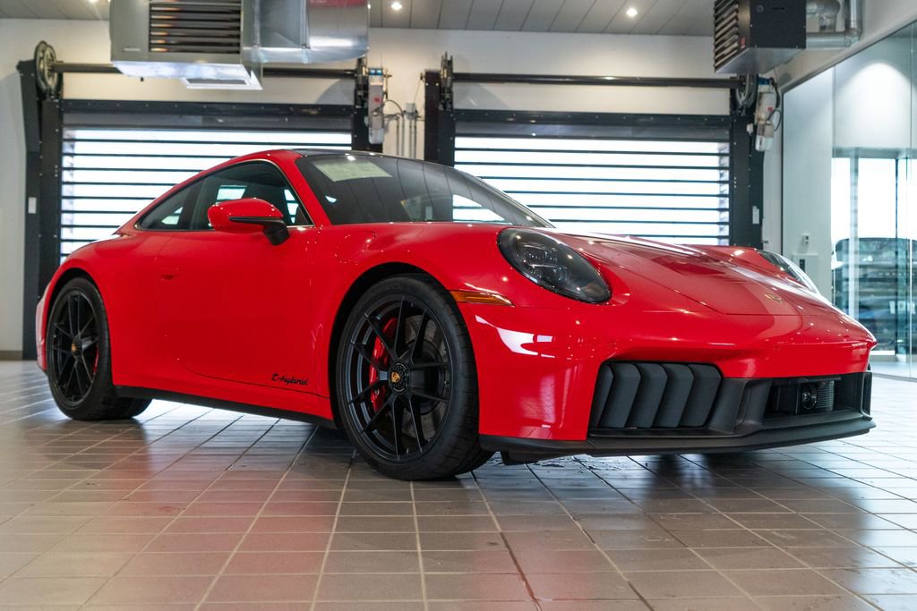 Certified 2025 Porsche 911 Carrera GTS RWD image 8