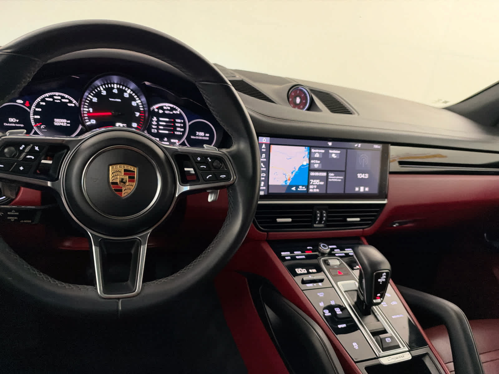 Used 2019 Porsche Cayenne AWD/4WD image 18