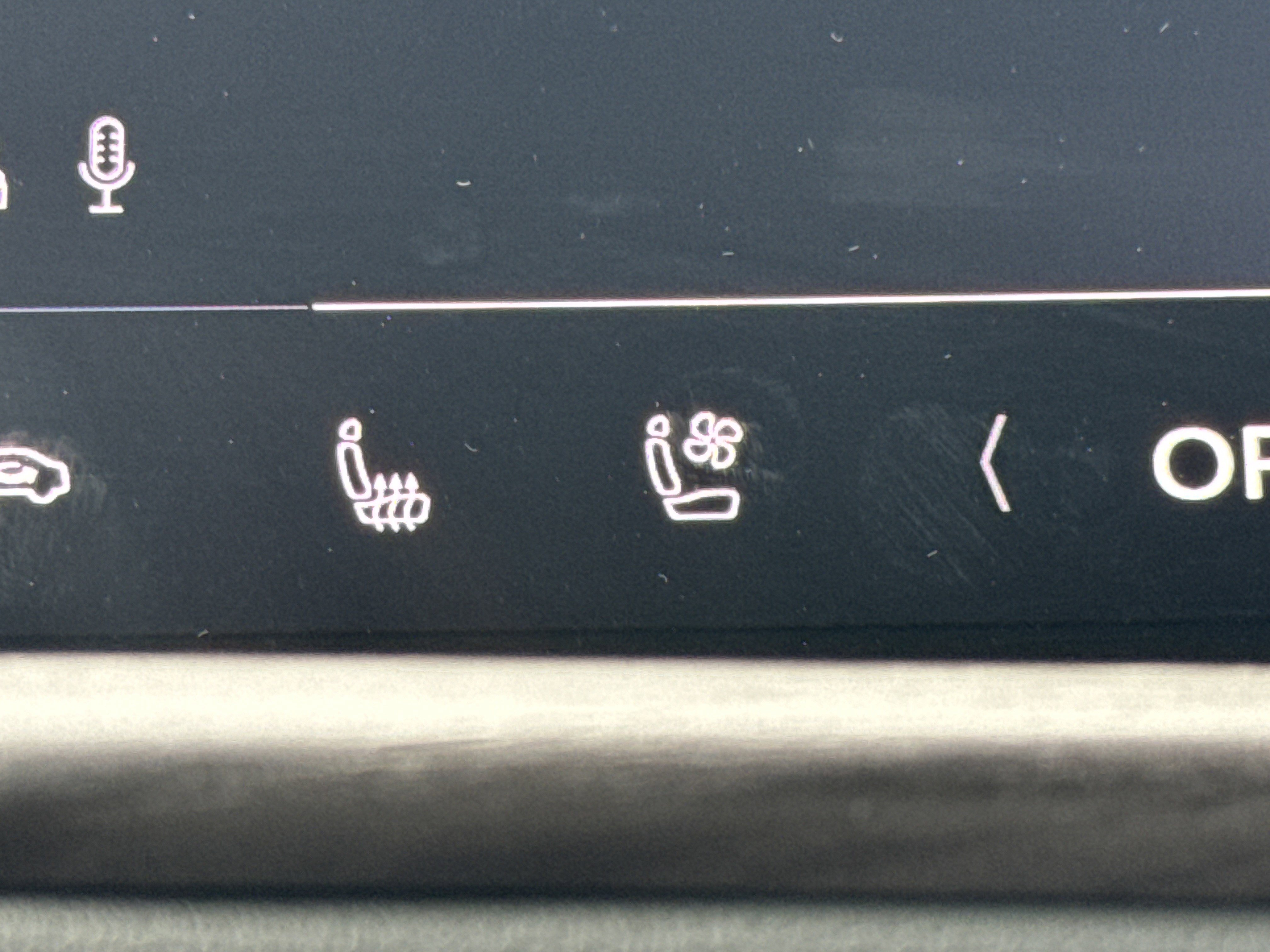 Used 2025 Audi Q5 Premium Plus w/ Premium Plus image 14