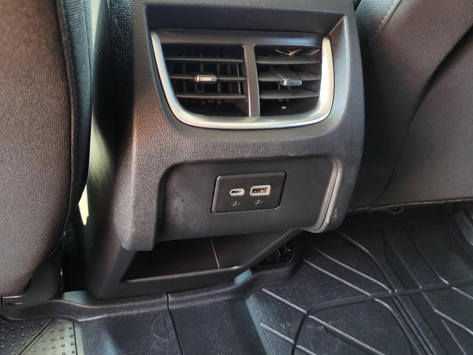 Used 2020 Chevrolet Blazer LT w/ LPO, Floor Liner Package FWD image 18
