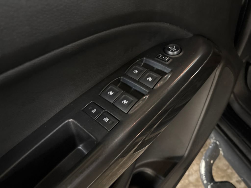 Used 2019 GMC Canyon All Terrain w/ All Terrain X Package AWD/4WD image 16