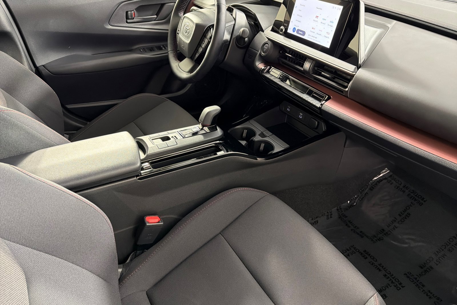 Used 2026 Toyota Prius Plug-In Hybrid image 15