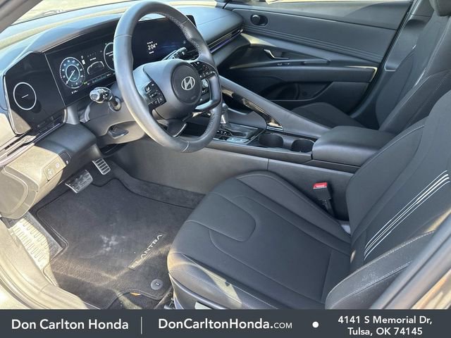 Used 2025 Hyundai Elantra SEL FWD image 10