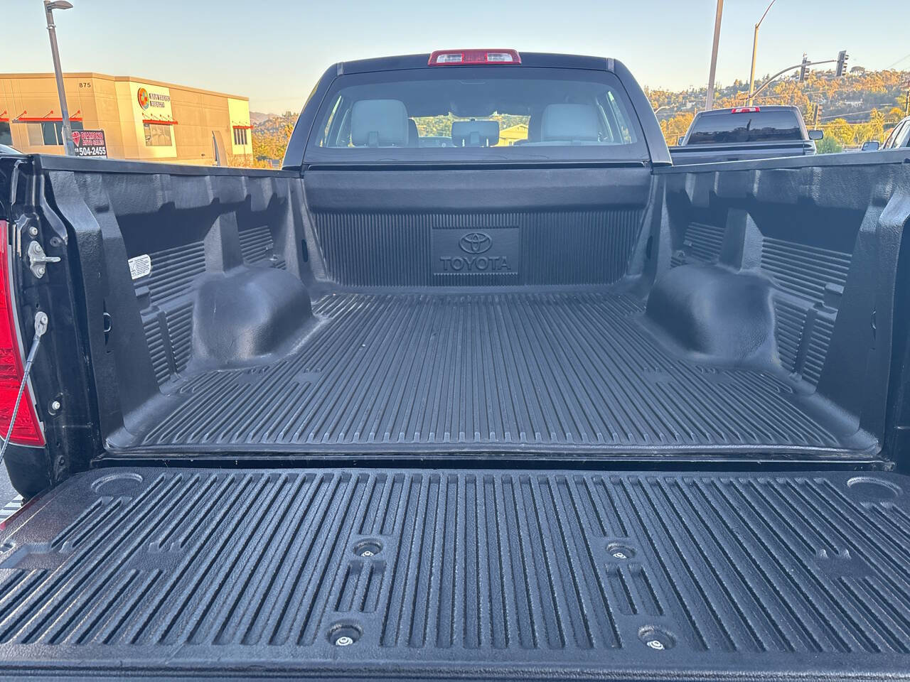 Used 2017 Toyota Tundra SR image 8