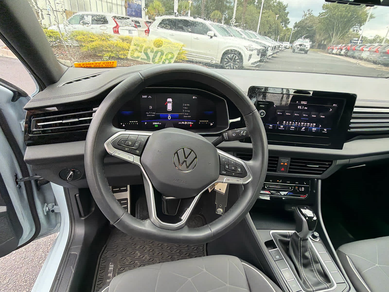 Used 2026 Volkswagen Jetta Sport FWD image 27