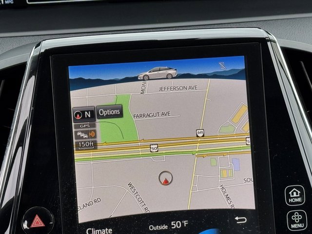 Used 2019 Toyota Prius Prime Premium image 17