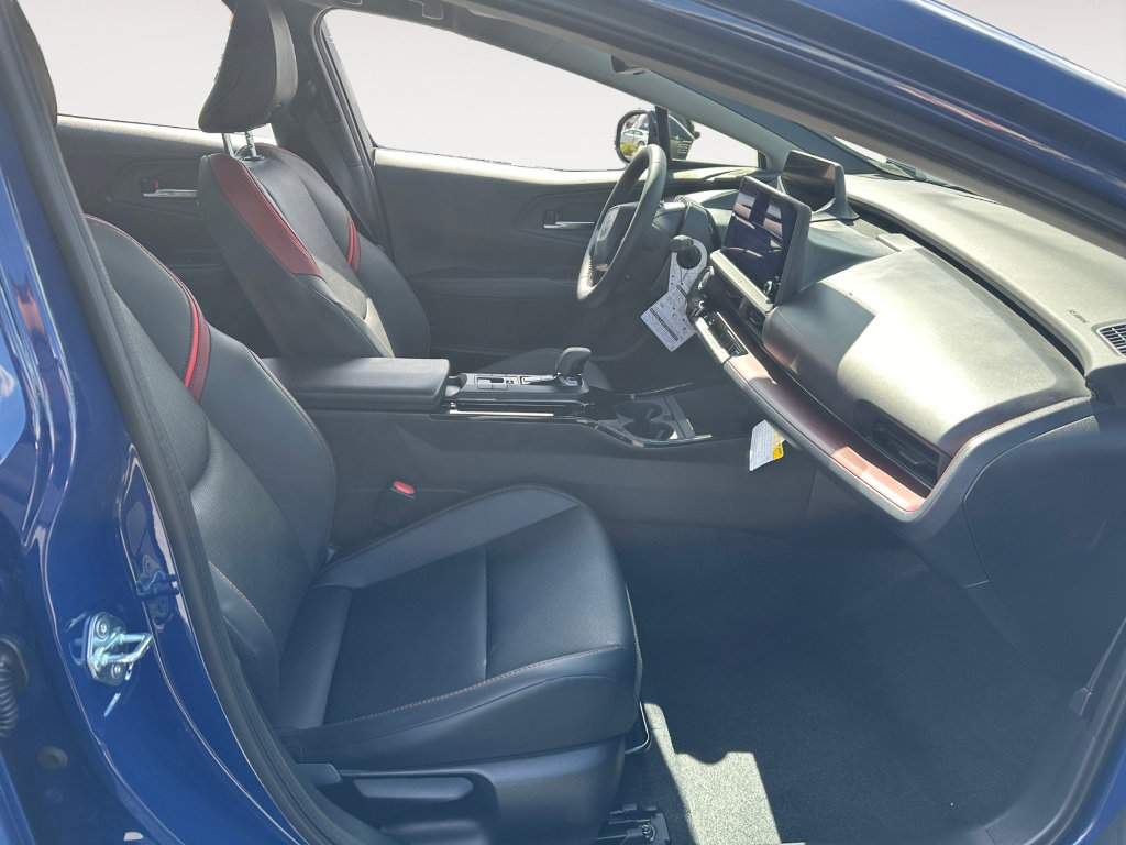 New 2026 Toyota Prius Plug-In Hybrid image 25