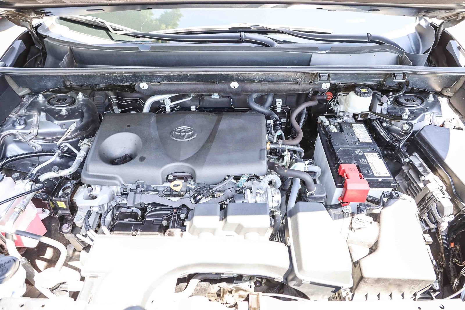 Certified 2024 Toyota RAV4 XLE FWD image 27