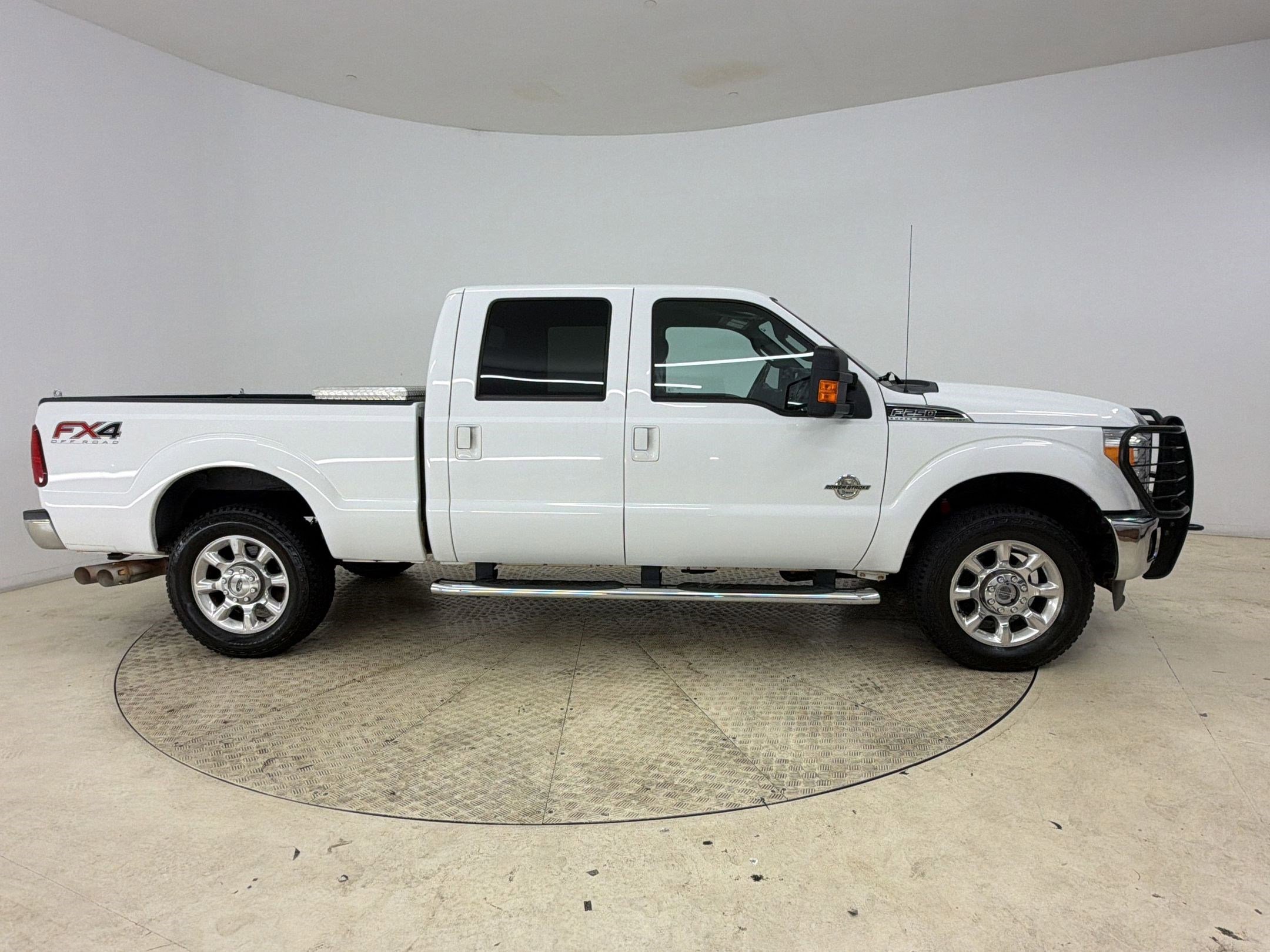 Used 2015 Ford F250 Lariat w/ FX4 Off-Road Package AWD/4WD image 8