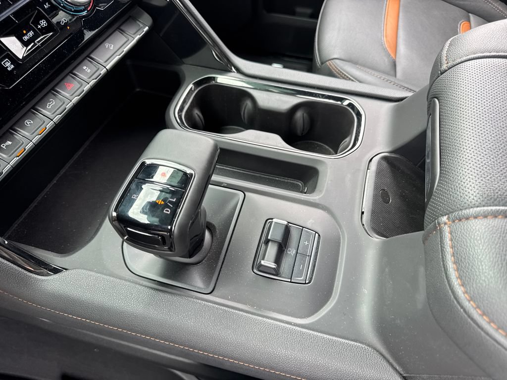 Used 2023 GMC Sierra 1500 AT4 w/ AT4 Premium Package AWD/4WD image 18