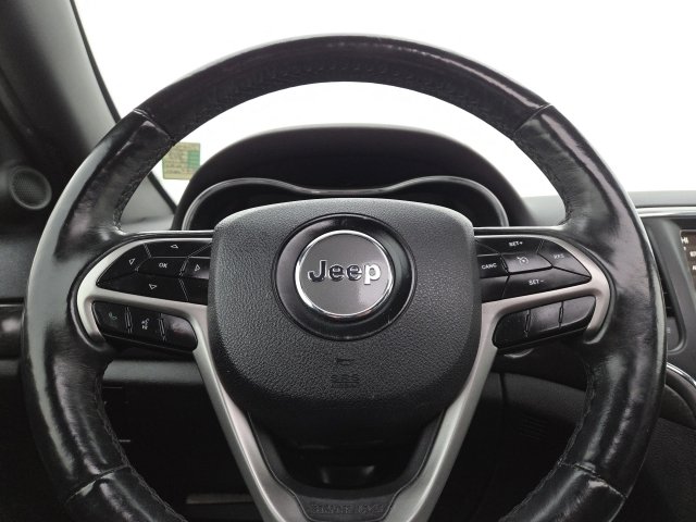 Used 2018 Jeep Grand Cherokee Altitude image 18
