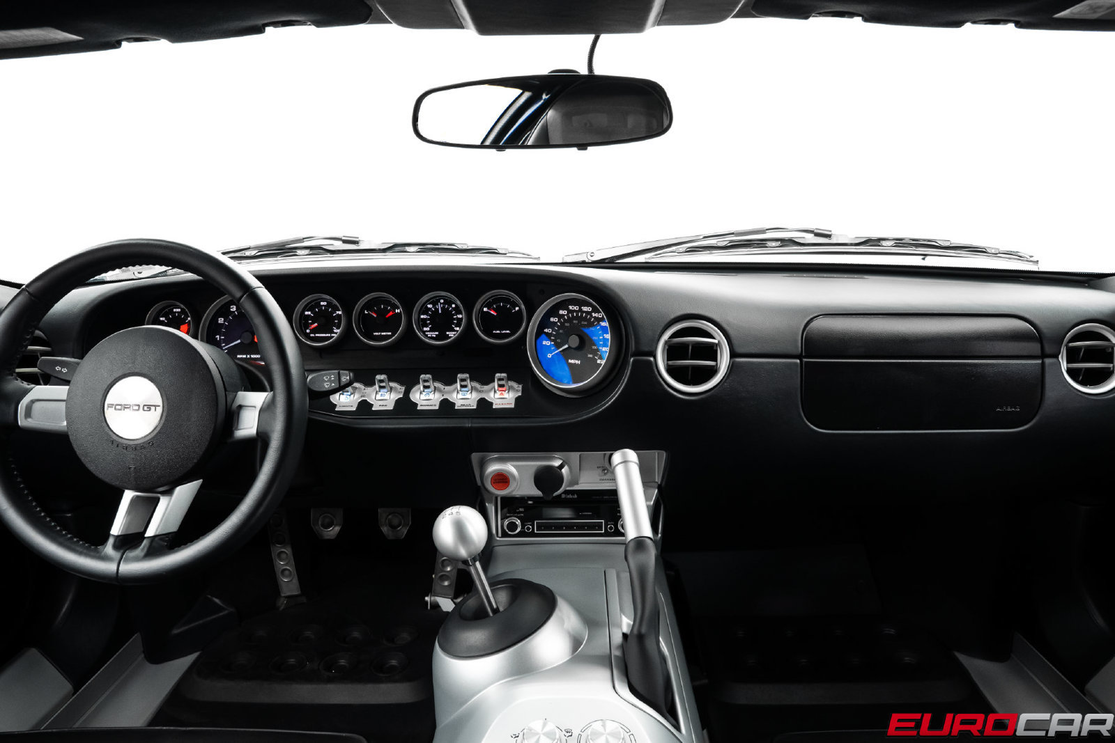 Used 2005 Ford GT RWD image 34