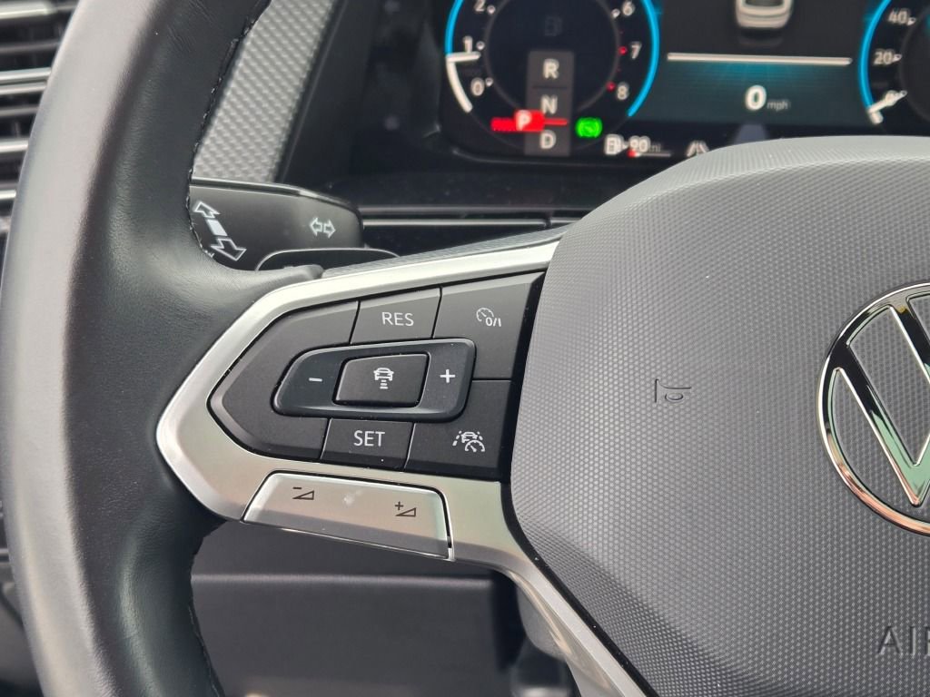 Used 2024 Volkswagen Atlas Cross Sport SEL Premium R-Line image 26