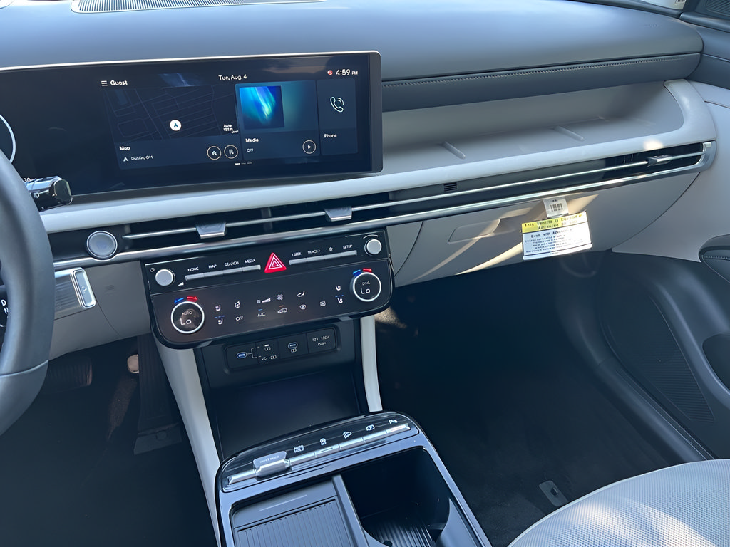 Certified 2025 Hyundai Tucson Limited FWD image 25