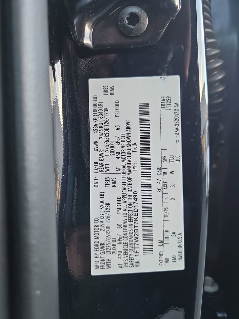 Used 2019 Ford F250 Lariat w/ Chrome Package image 29