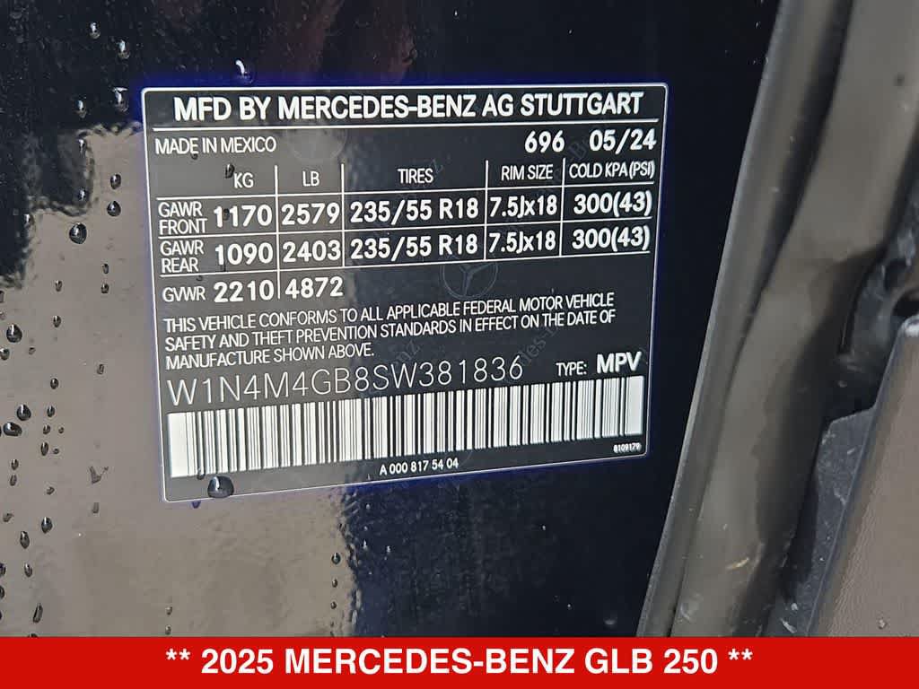 Used 2025 Mercedes-Benz GLB 250 image 34