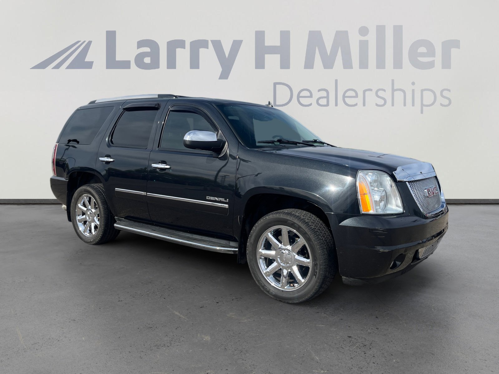 Used 2013 GMC Yukon Denali AWD/4WD image 7