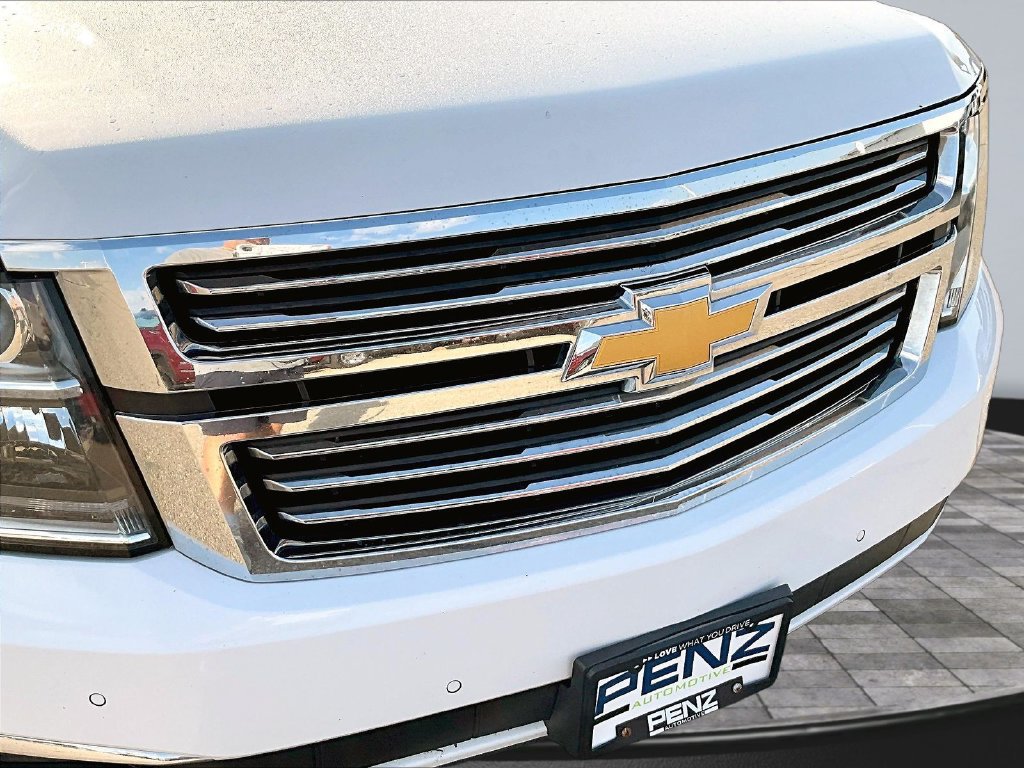 Used 2018 Chevrolet Suburban Premier AWD/4WD image 36