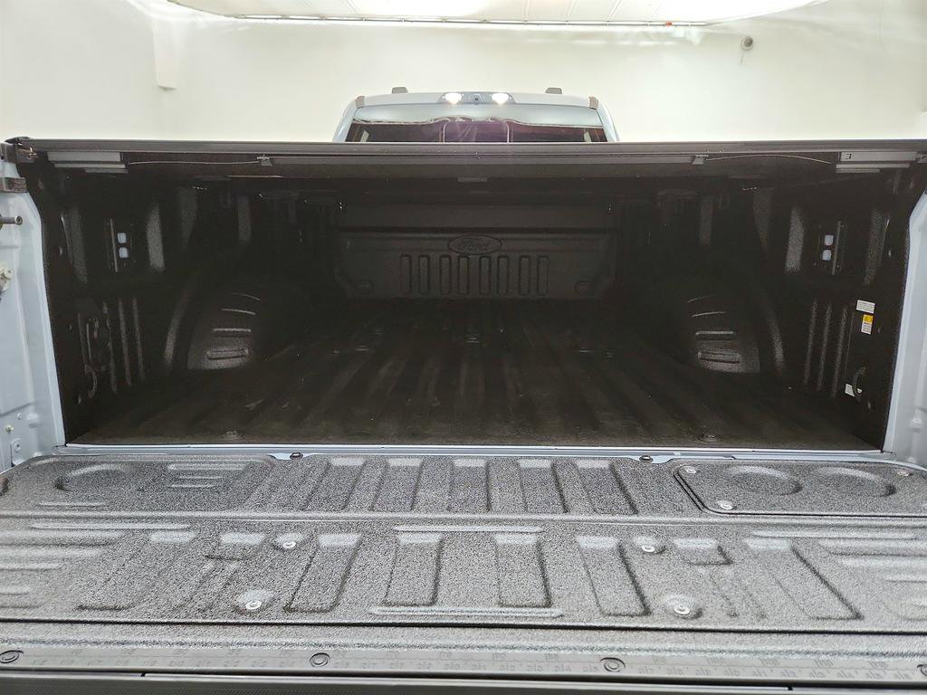Used 2024 Ford F450 Platinum w/ FX4 Off-Road Package image 29
