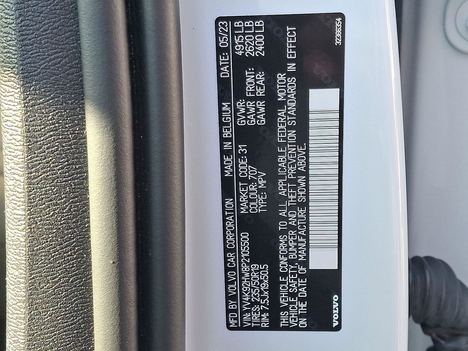 Certified 2023 Volvo XC40 B4 Plus w/ Climate Package image 27