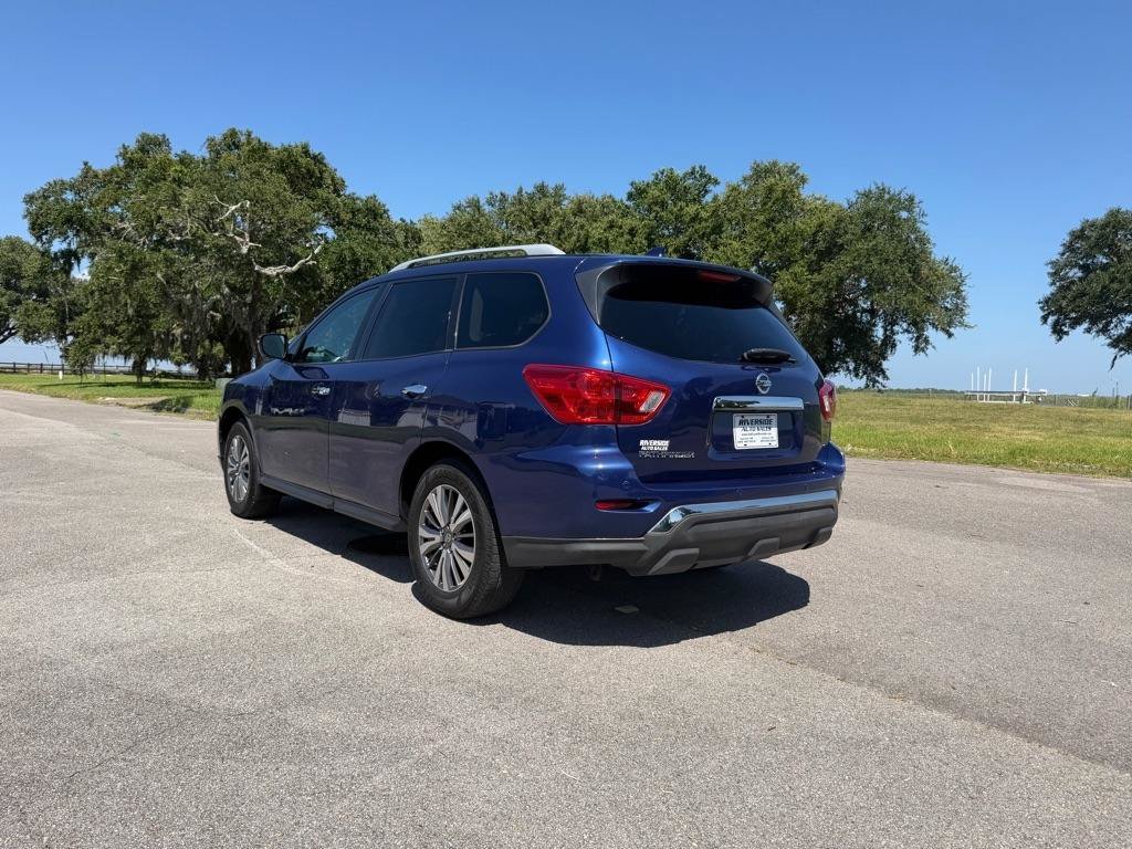 Used 2019 Nissan Pathfinder S FWD image 3