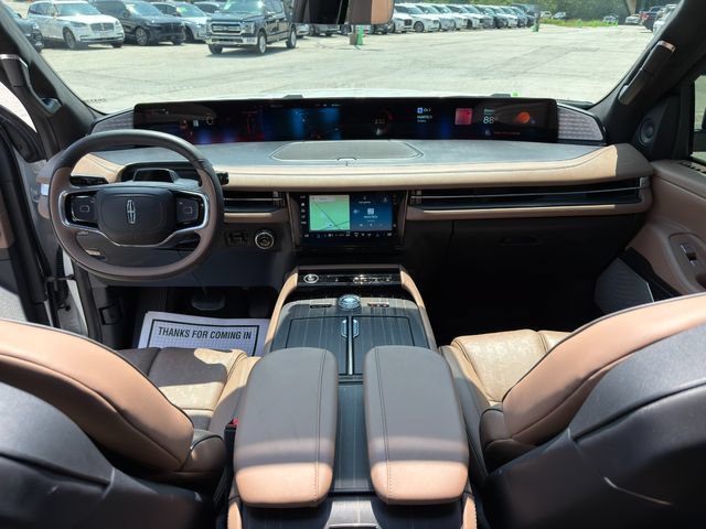 Used 2025 Lincoln Navigator Black Label AWD/4WD image 22