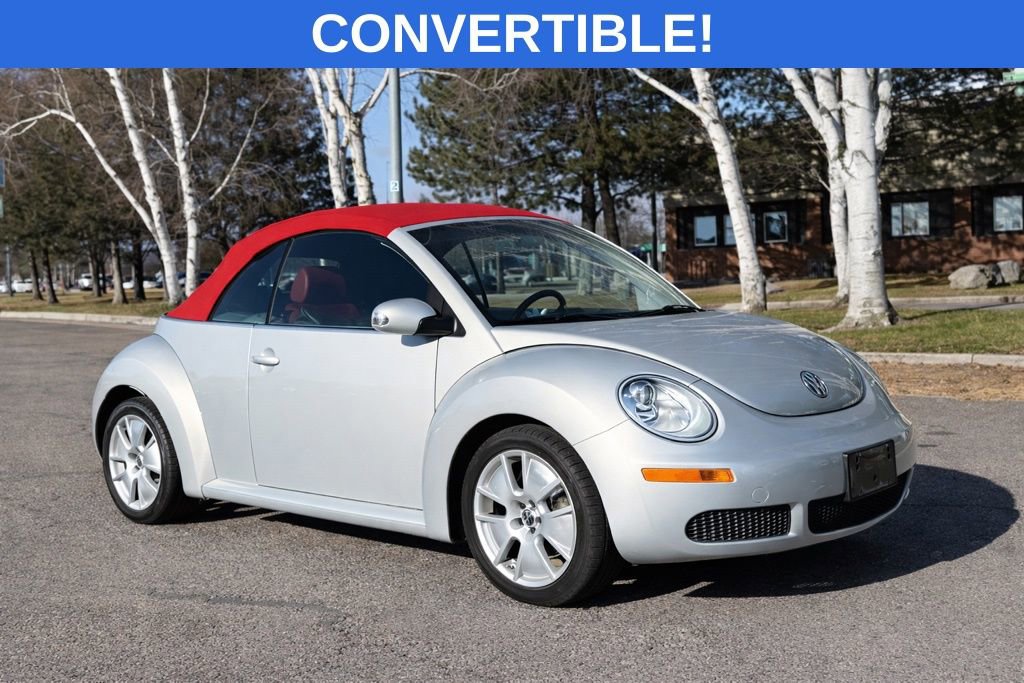 Used 2009 Volkswagen Beetle Blush image 2