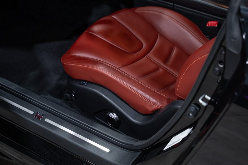 Used 2021 Nissan GT-R Premium AWD/4WD image 25