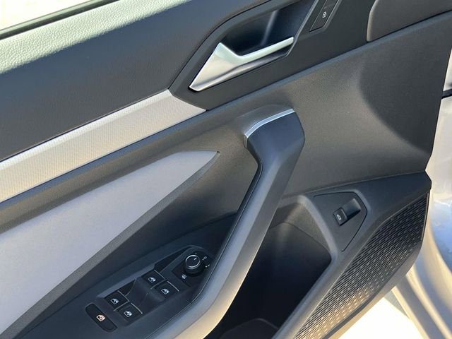 New 2026 Volkswagen Jetta SE image 10