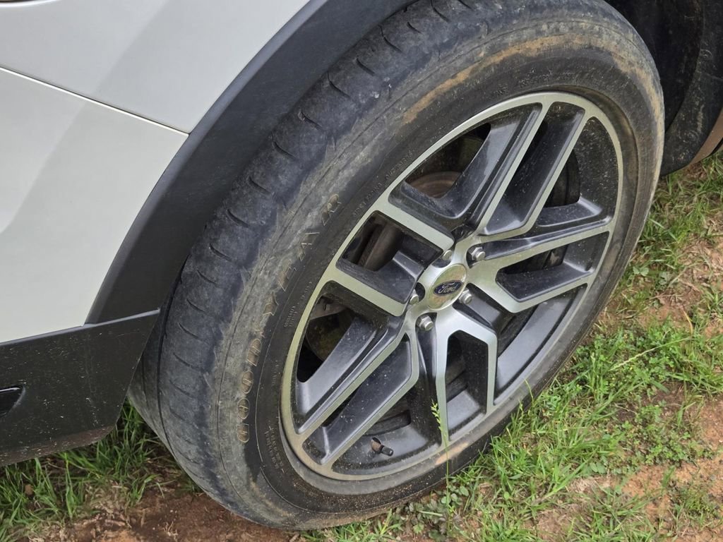 Used 2018 Ford Explorer Sport w/ Equipment Group 401A AWD/4WD image 10