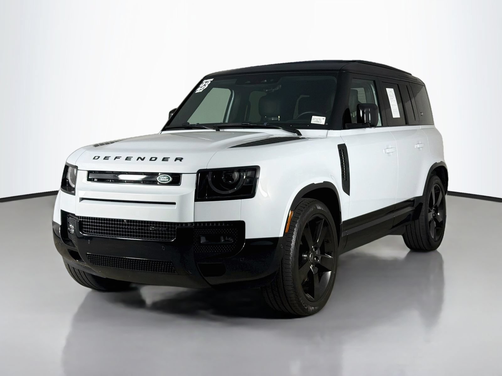 Used 2023 Land Rover Defender 110 X-Dynamic SE AWD/4WD image 3