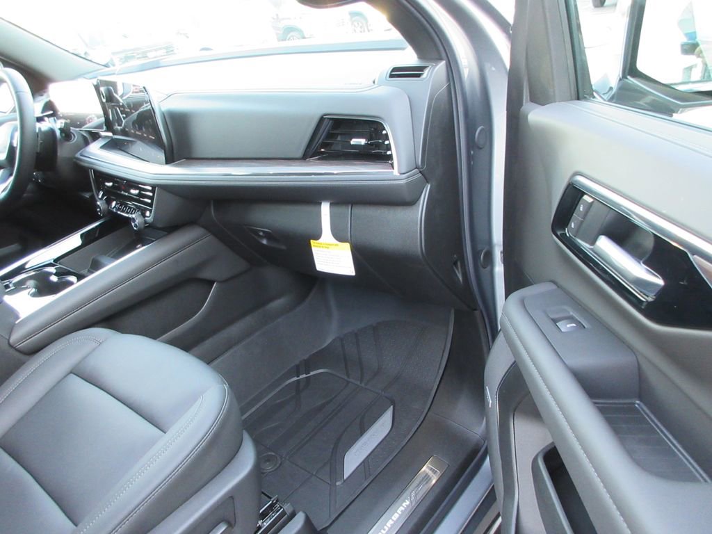 New 2026 Chevrolet Suburban LT w/ Comfort Package AWD/4WD image 20