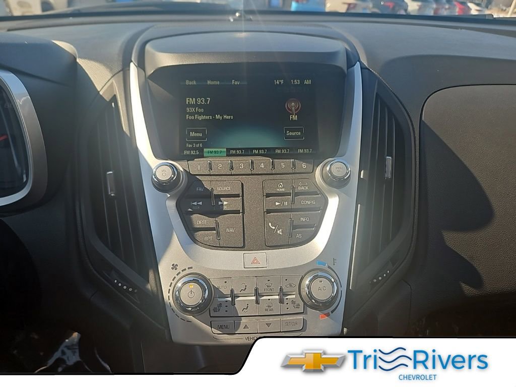 Used 2017 Chevrolet Equinox Premier w/ Enhanced Convenience Package AWD/4WD image 13