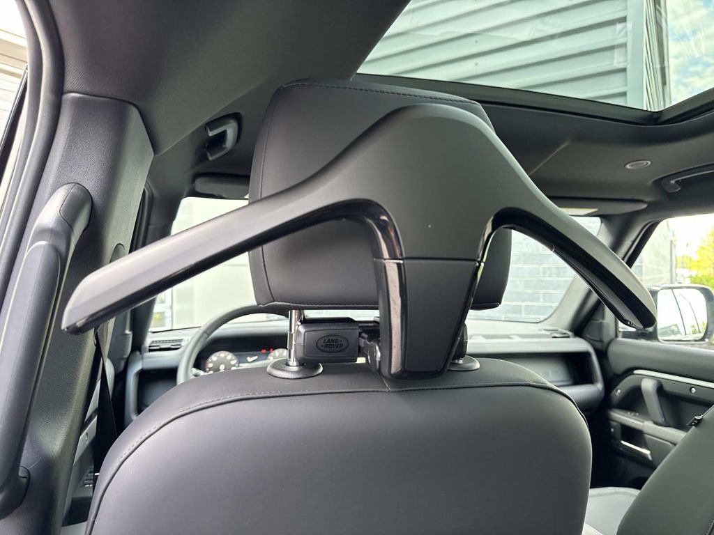 New 2026 Land Rover Defender 110 S AWD/4WD image 16